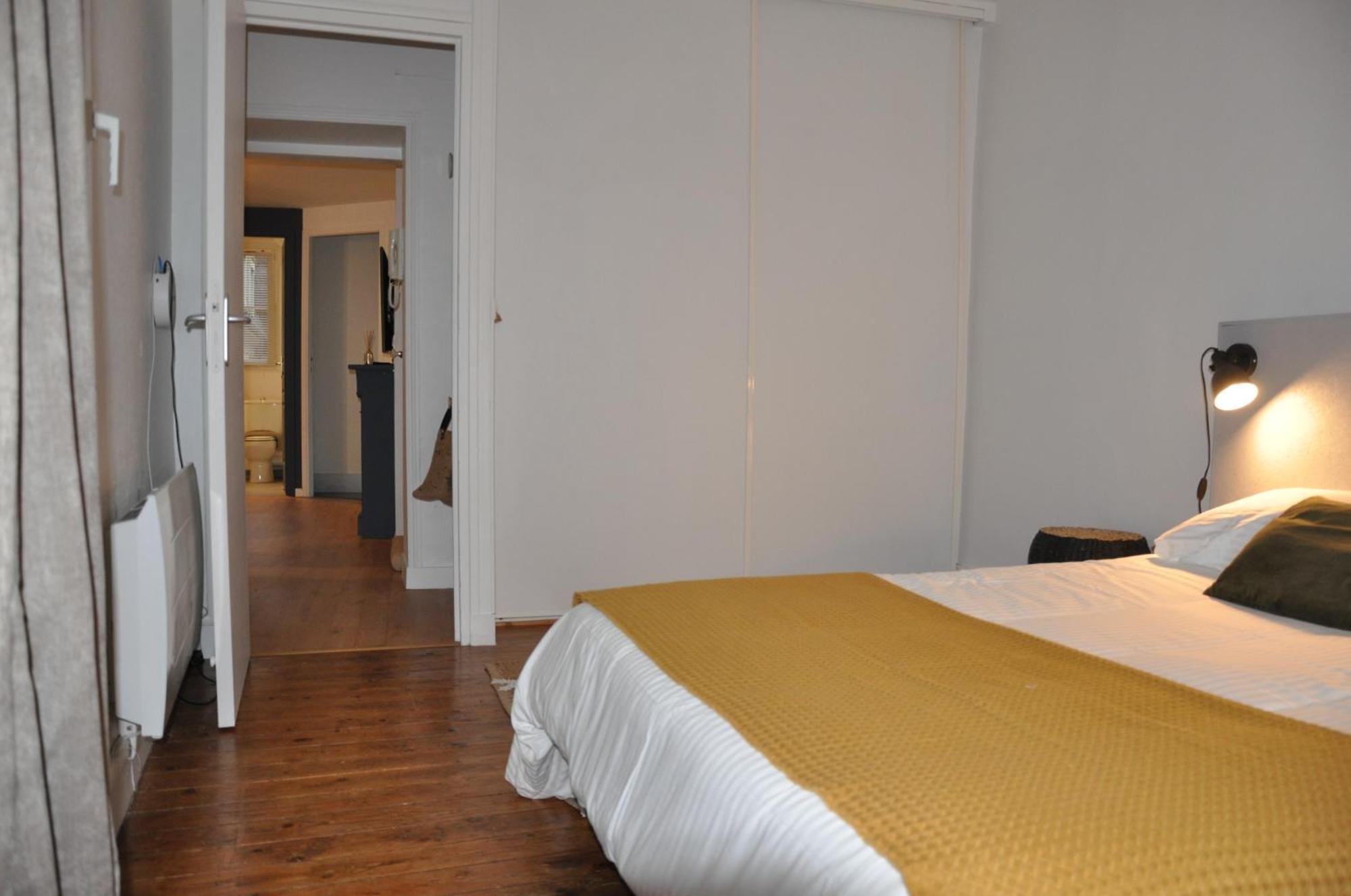 Caen : Appartement Cosy Hyper Centre Historique Екстериор снимка